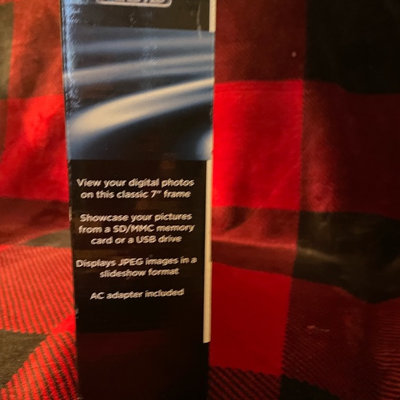 7 inch digital photo frame - Picture 5 of 6